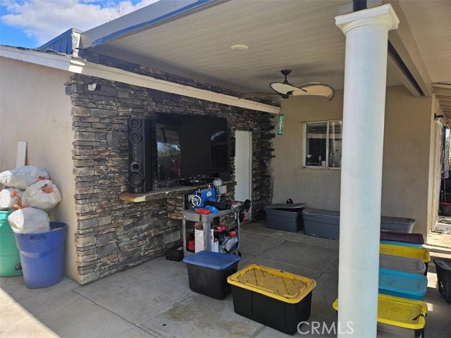 Detail Gallery Image 9 of 16 For 19263 Easton, Rialto,  CA 92376 - 3 Beds | 1/1 Baths