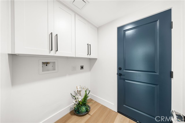 25011 Mammoth Circle, Lake Forest CA: https://media.crmls.org/medias/0485a1f6-702e-4ccd-bb14-b87c554e91e0.jpg