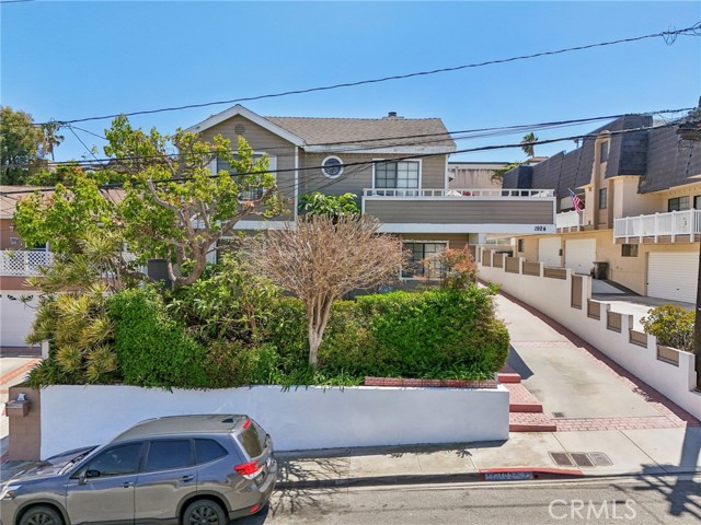 1924 Mathews Avenue, Redondo Beach CA: https://media.crmls.org/medias/0485c49c-bf05-499f-8e41-68e4917b1862.jpg
