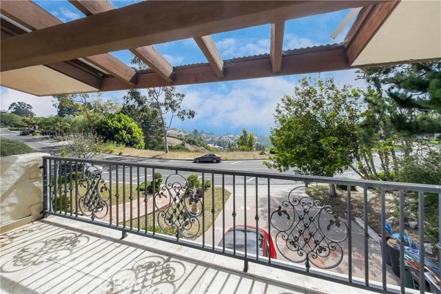 1492 Via Coronel, Palos Verdes Estates, California 90274, 5 Bedrooms Bedrooms, ,4 BathroomsBathrooms,Residential,Sold,Via Coronel,PW22143659