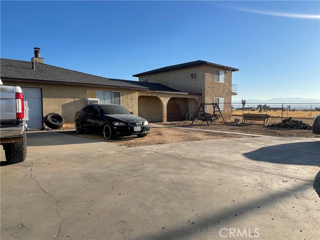 Detail Gallery Image 1 of 30 For 10176 Central Rd, Apple Valley,  CA 92308 - 5 Beds | 3 Baths