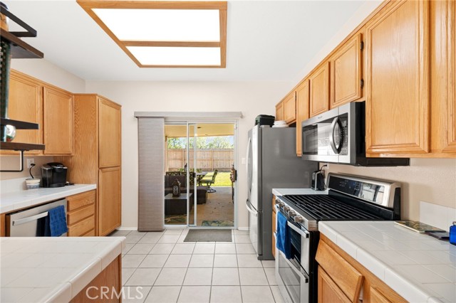 24795 Shady Pine Court, Murrieta CA: https://media.crmls.org/medias/0485f16b-07e3-4094-a08a-d80698dd1b74.jpg