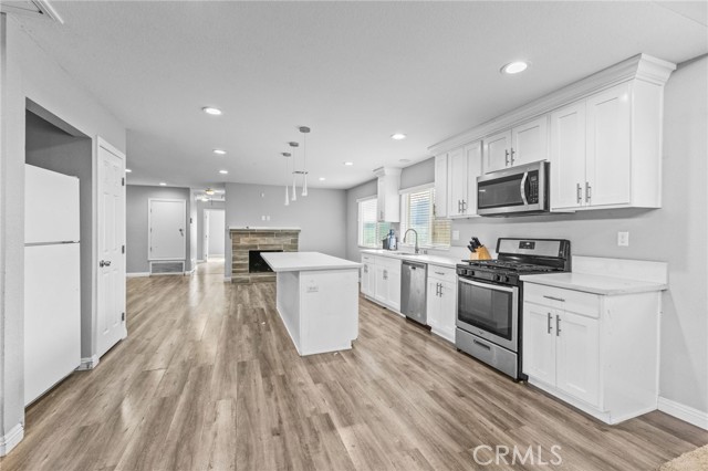 Detail Gallery Image 21 of 34 For 15814 Fresno St, Victorville,  CA 92395 - 4 Beds | 3 Baths