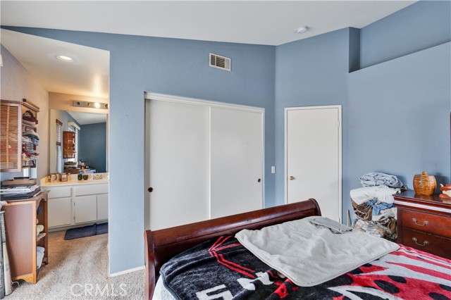 14445 Columbia Court, Adelanto CA: https://media.crmls.org/medias/0487ef78-158f-44c4-93de-822f3fd1ef82.jpg