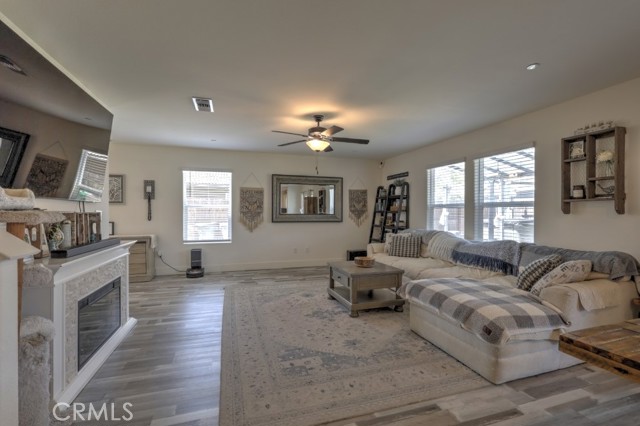 Detail Gallery Image 13 of 75 For 2129 Redding Way, Atwater,  CA 95301 - 5 Beds | 3/1 Baths