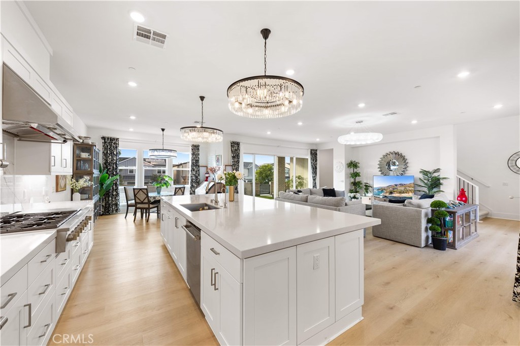 MLS #OC26106995 image #12