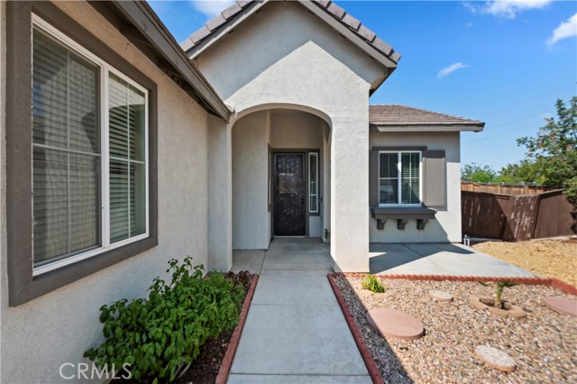 Detail Gallery Image 6 of 31 For 14849 Wigwam Ct, Victorville,  CA 92394 - 5 Beds | 3 Baths