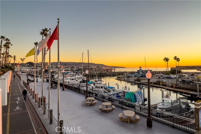 Detail Gallery Image 60 of 66 For 555 Esplanade #320,  Redondo Beach,  CA 90277 - 2 Beds | 2 Baths