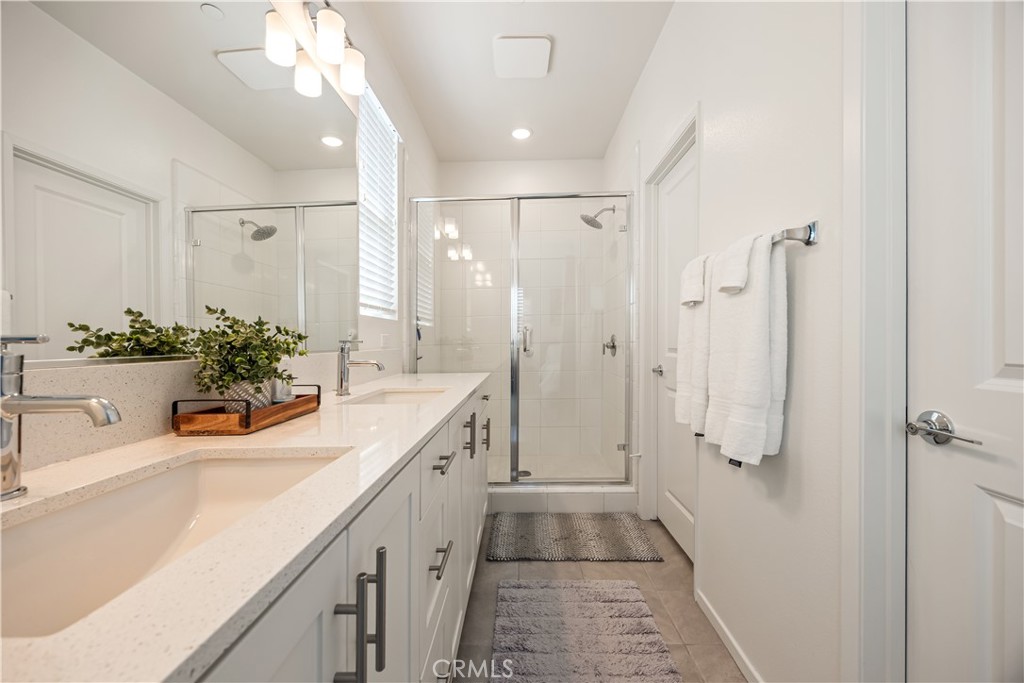 468 Carina Glen - photo 18