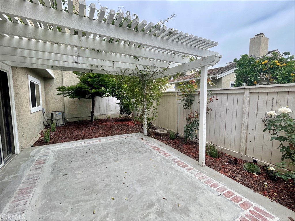 MLS #OC25268734 image #16