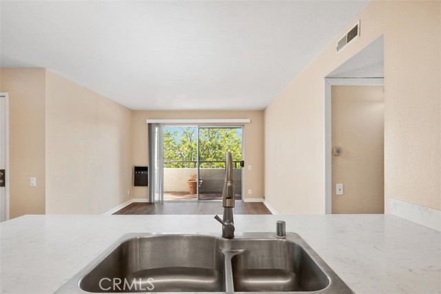 Detail Gallery Image 1 of 22 For 22011 Rimhurst Dr #178,  Lake Forest,  CA 92630 - 2 Beds | 1 Baths