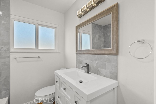 Detail Gallery Image 24 of 33 For 16836 Simonds St, Granada Hills,  CA 91344 - 4 Beds | 2 Baths