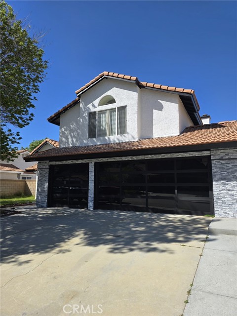 Detail Gallery Image 2 of 26 For 4555 Sungate Dr, Palmdale,  CA 93551 - 5 Beds | 3 Baths