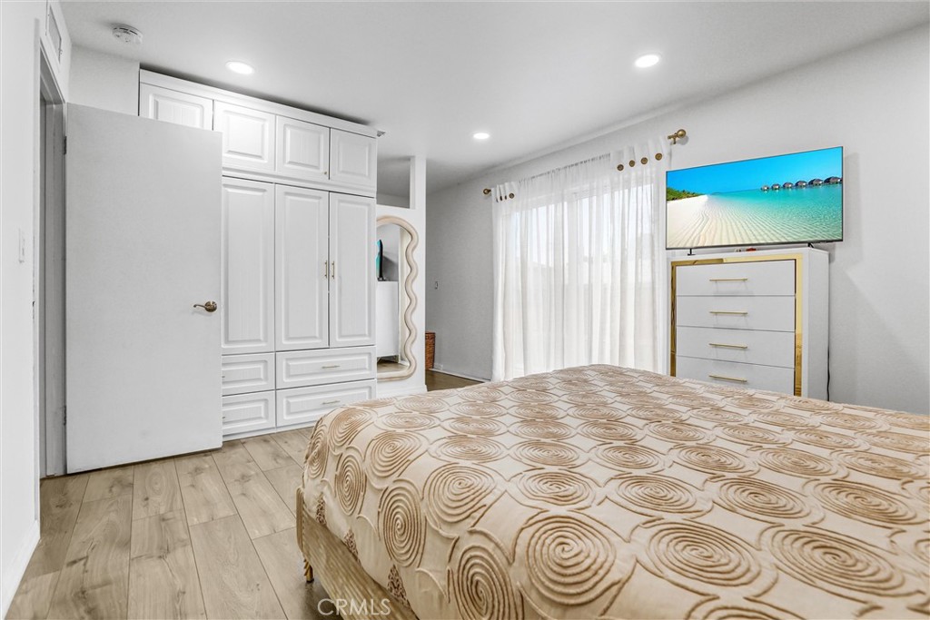 MLS #SR25263191 image #15