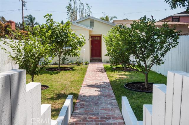 760 Rosecrans Avenue, Manhattan Beach, California 90266, 3 Bedrooms Bedrooms, ,1 BathroomBathrooms,Residential,Sold,Rosecrans,SB16181615