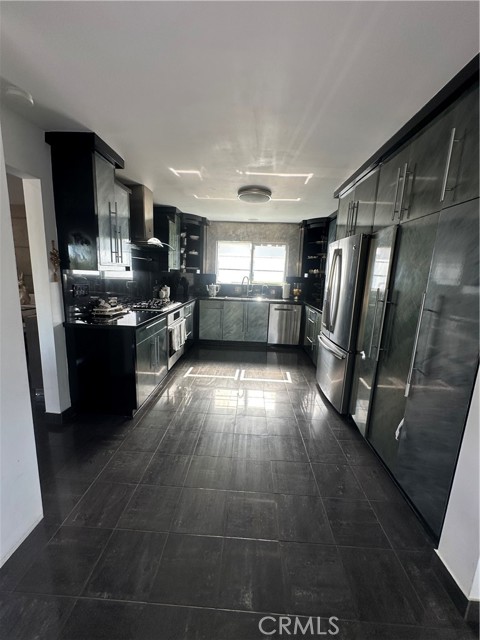 Detail Gallery Image 26 of 42 For 12600 Kenny, Granada Hills,  CA 91344 - 4 Beds | 5 Baths