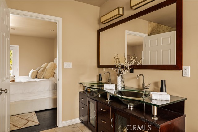 20286 Allentown Drive, Woodland Hills CA: https://media.crmls.org/medias/048cb931-a19b-4115-af2b-1c734e32022a.jpg