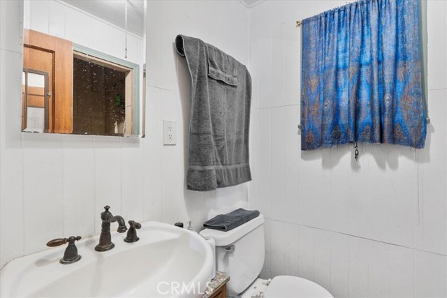 650 Rose Hill, Crestline, CA 92325