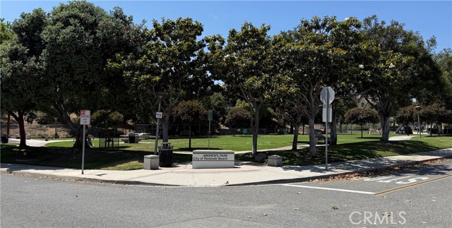 1832 Rockefeller Lane, Redondo Beach CA: https://media.crmls.org/medias/048e9fd9-58dd-4e81-ba62-76d19f4a2f99.jpg