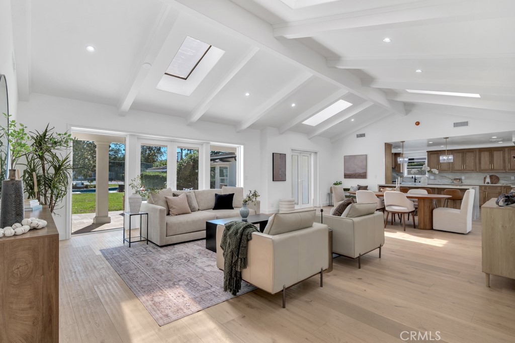 MLS #OC26196346 image #4