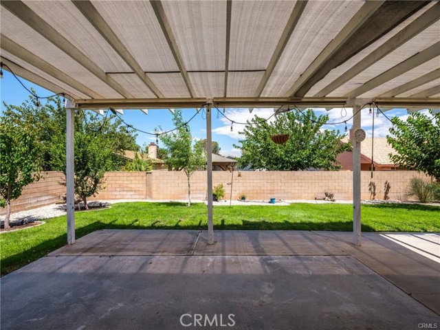Detail Gallery Image 33 of 59 For 12607 Tamarisk Rd, Victorville,  CA 92395 - 3 Beds | 2/1 Baths