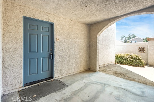 Detail Gallery Image 2 of 24 For 1000 Vista Del Cerro Dr #102,  Corona,  CA 92879 - 1 Beds | 1 Baths