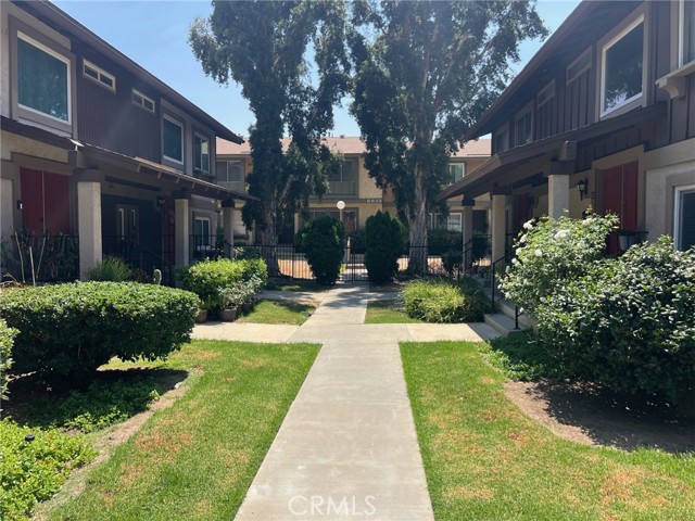 Detail Gallery Image 14 of 17 For 6635 Wilbur Ave #36,  Reseda,  CA 91335 - 3 Beds | 1/1 Baths