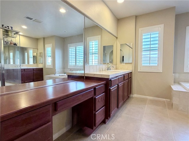 Detail Gallery Image 32 of 72 For 32102 Elk Grove Ct, Temecula,  CA 92592 - 4 Beds | 3/1 Baths