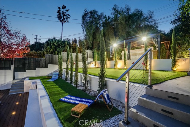 Detail Gallery Image 58 of 59 For 10519 Louisiana Ave, Los Angeles,  CA 90025 - 5 Beds | 5/1 Baths