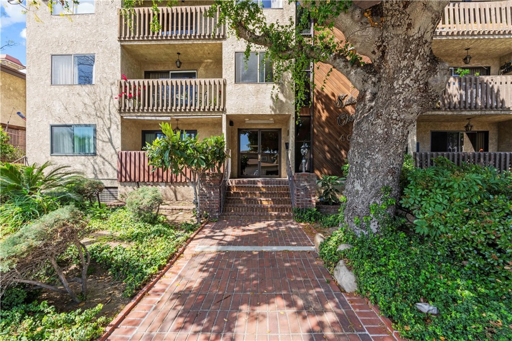 465 Ivy Street #301