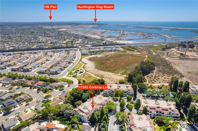 17202 Corbina Lane, Huntington Beach CA: https://media.crmls.org/medias/049323b0-155e-414d-b941-80275e6d46da.jpg