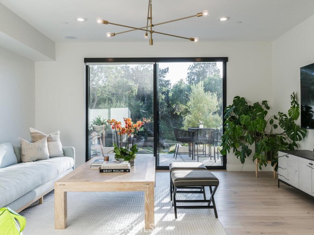 2082 Fixlini Street, San Luis Obispo CA: https://media.crmls.org/medias/04936277-fbc8-4c46-ad6d-24c6ff32ce73.jpg