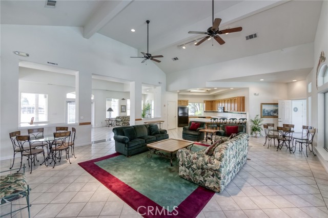 1542 E Alluvial Avenue, Fresno CA: https://media.crmls.org/medias/04948554-ab59-40fa-8ecb-52aaa8140b6a.jpg
