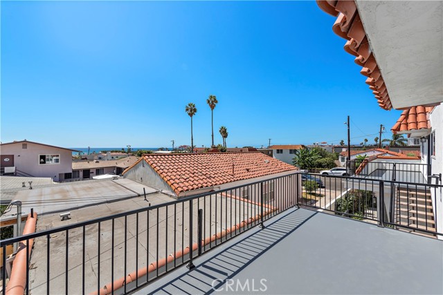 Detail Gallery Image 2 of 19 For 223 Avenida Victoria #B,  San Clemente,  CA 92672 - 2 Beds | 1 Baths