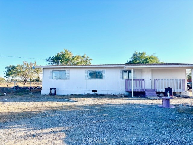Detail Gallery Image 2 of 6 For 9950 Sonora Rd, Phelan,  CA 92371 - 3 Beds | 2 Baths
