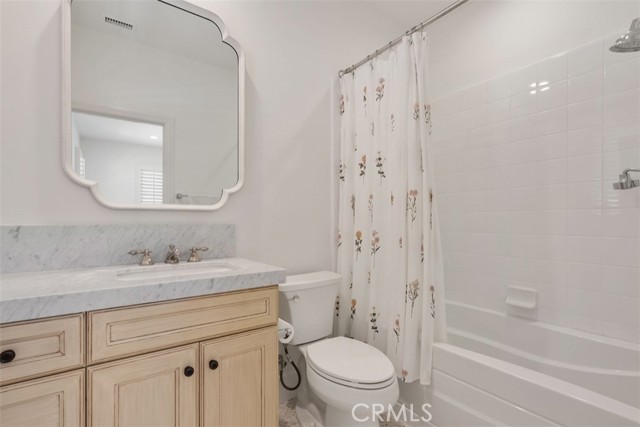 Detail Gallery Image 32 of 34 For 117 Andirons, Irvine,  CA 92602 - 5 Beds | 5 Baths