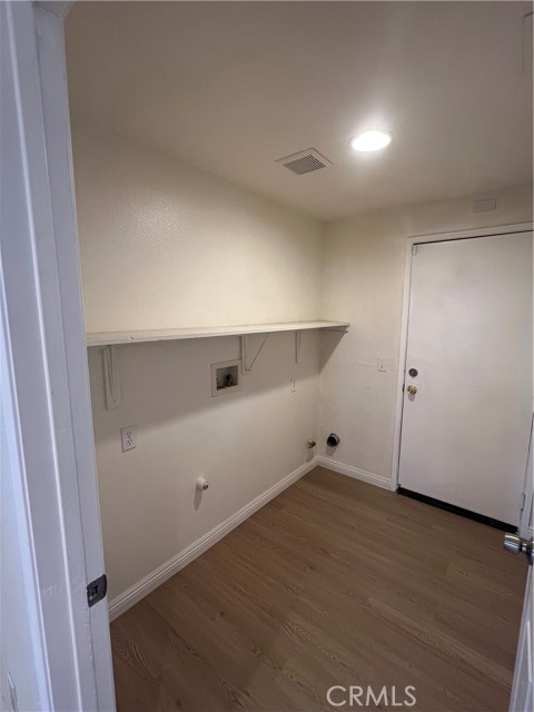 Detail Gallery Image 10 of 28 For 16433 Salinas St, Victorville,  CA 92394 - 5 Beds | 3 Baths