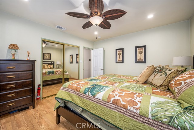 13622 Benfield Avenue, Norwalk CA: https://media.crmls.org/medias/04967536-bcca-4ea7-9d4b-e06ba900c7fe.jpg