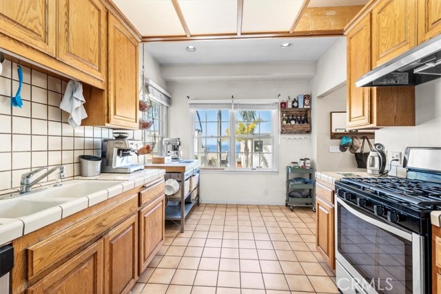 3512 Manhattan Avenue, Manhattan Beach, California 90266, 2 Bedrooms Bedrooms, ,2 BathroomsBathrooms,Residential,Sold,Manhattan Avenue,SB22078651