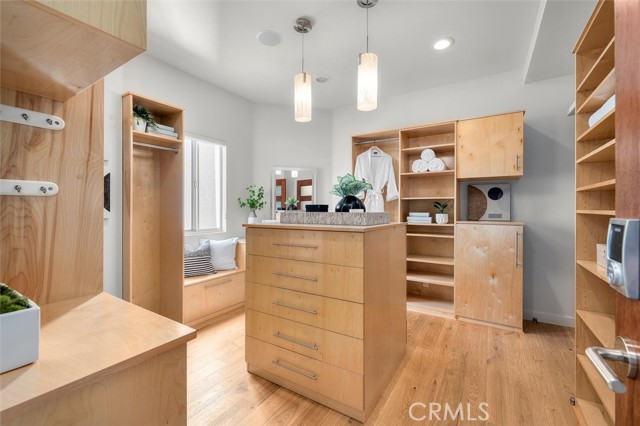 36 15th Street, Hermosa Beach CA: https://media.crmls.org/medias/049762db-5ef8-466e-b478-d3bde433aa25.jpg