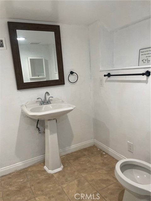 Detail Gallery Image 16 of 37 For 29392 Lake View, Cedar Glen,  CA 92321 - 3 Beds | 2 Baths