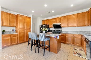 29240 Willow Ridge Court, Lake Elsinore CA: https://media.crmls.org/medias/04992cb5-4e72-4312-afc5-a0e567983b12.jpg