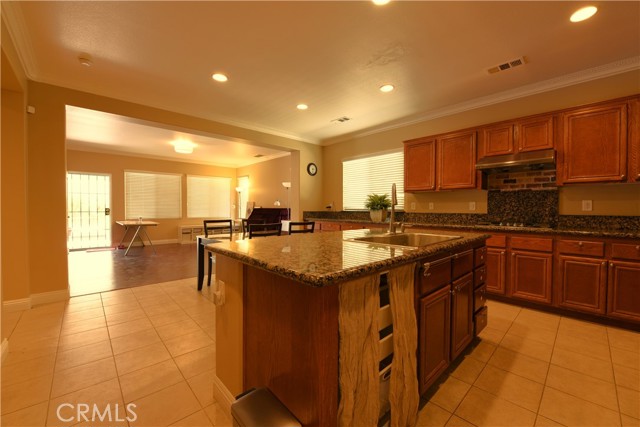 Detail Gallery Image 27 of 63 For 6137 Playfair Way, Corona,  CA 92880 - 5 Beds | 3/1 Baths