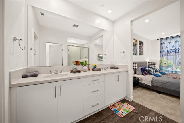 1614 W Bushell Street, Anaheim CA: https://media.crmls.org/medias/04996961-a12e-4fe0-b1c5-12718c3b55e1.jpg