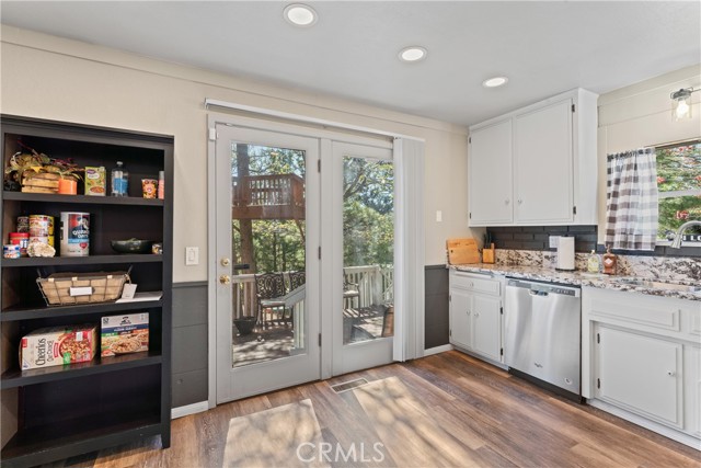 Detail Gallery Image 17 of 49 For 27847 St Bernard Ln, Lake Arrowhead,  CA 92352 - 3 Beds | 3 Baths