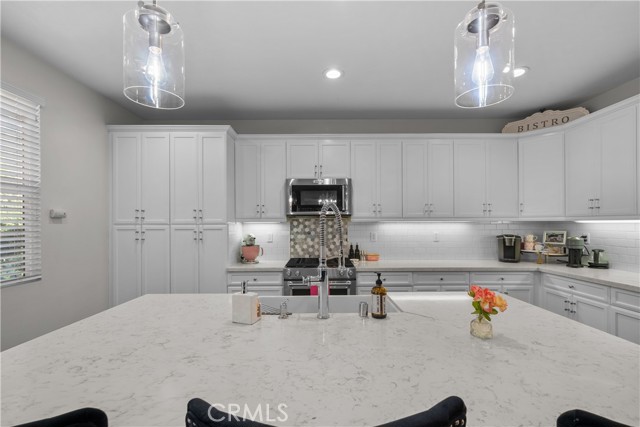 Detail Gallery Image 6 of 35 For 28821 Panorama Ct, Valencia,  CA 91354 - 4 Beds | 3 Baths