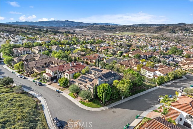 1 Running Brook Drive, Coto de Caza CA: https://media.crmls.org/medias/049a7c94-9c27-4696-9311-0b4856f7e924.jpg