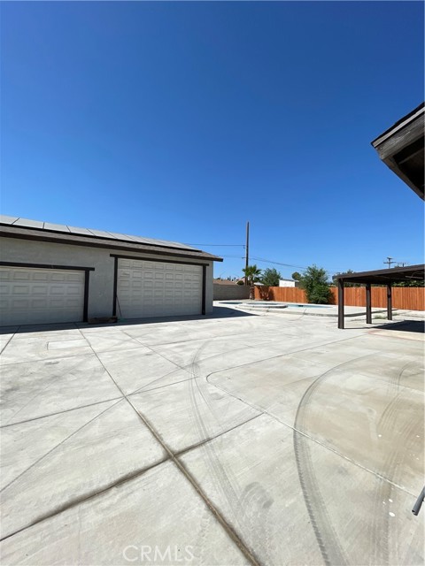 Detail Gallery Image 25 of 29 For 14745 La Brisa Rd, Victorville,  CA 92392 - 4 Beds | 2 Baths