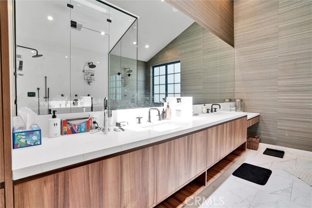 Detail Gallery Image 41 of 75 For 618 6th Ave, Venice,  CA 90291 - 4 Beds | 4 Baths