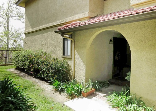 Detail Gallery Image 13 of 15 For 25222 Birch Grove, Lake Forest,  CA 92630 - 2 Beds | 2 Baths